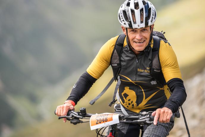 Giubilars da 10 ons. Die 10. Teilnahme am Bike-Marathon! Bild: Dominik Täuber.