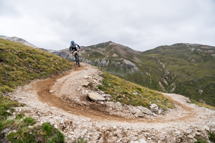 Single-Traum-Trail vom Pass Chaschauna in Richtung S-chanf. Bild: Dominik Täuber.