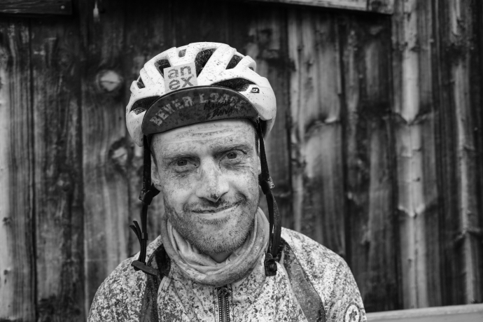 Porträt eines Teilnehmers beim Nationalpark Bike-Marathon im Unterengadin.